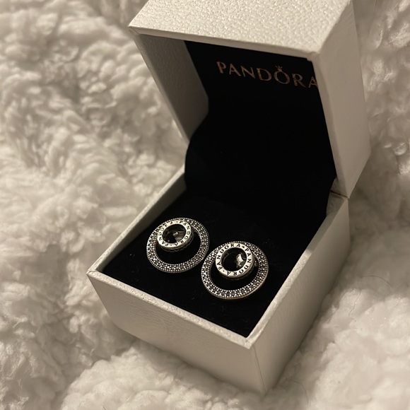 Pandora logo circle stud earrings - Picture 5 of 5